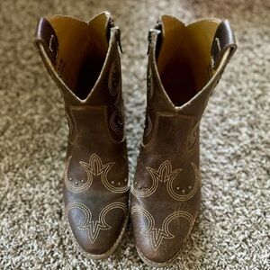 Chic Brown Embroidered Ankle Boots